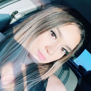 Meet your Posher, Angelica